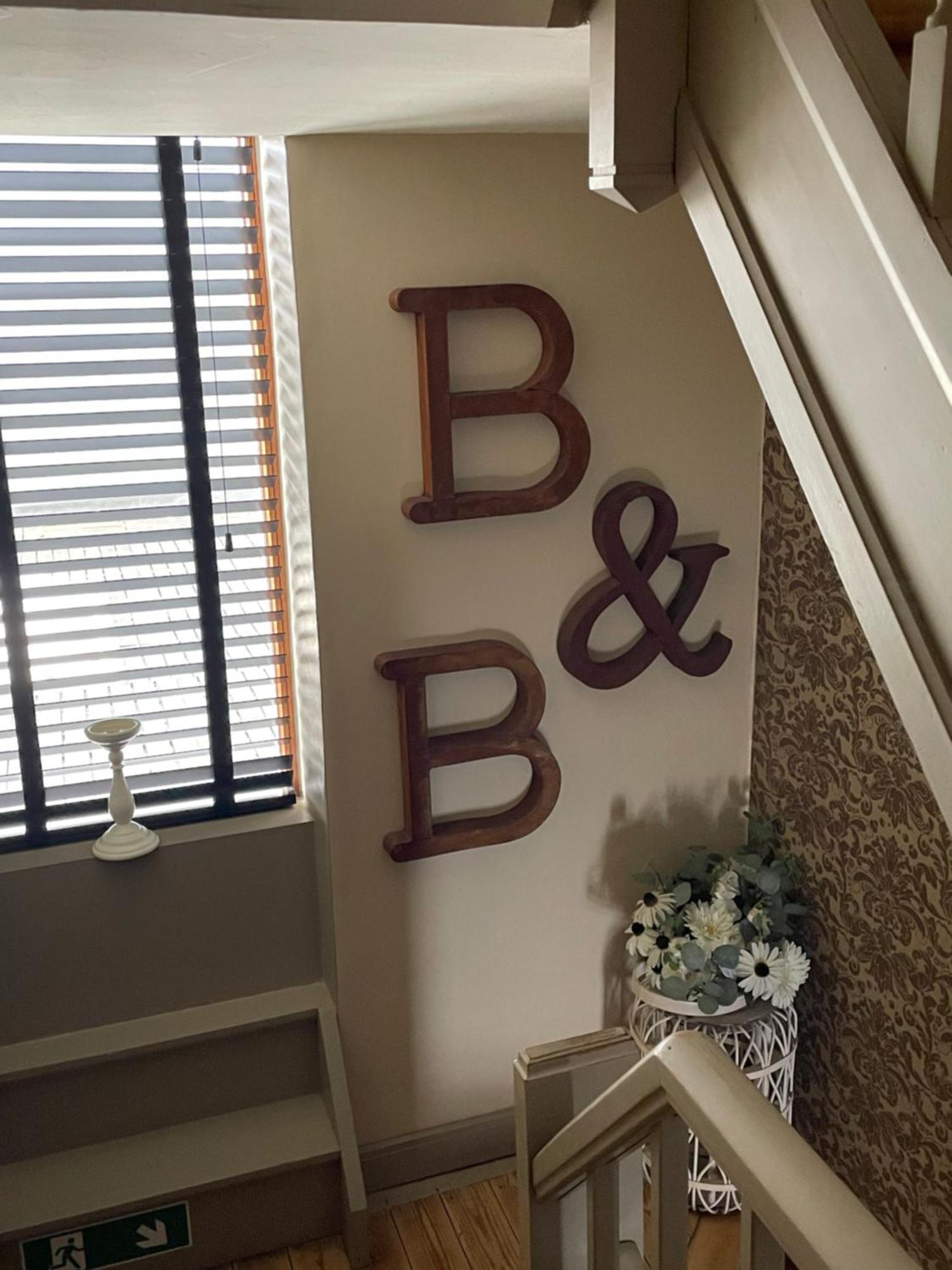 B&B Family@Home66 บรูจส์ ภายนอก รูปภาพ